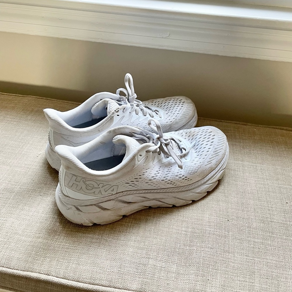 HOKA Clifton 7s in white | Women’s size 9